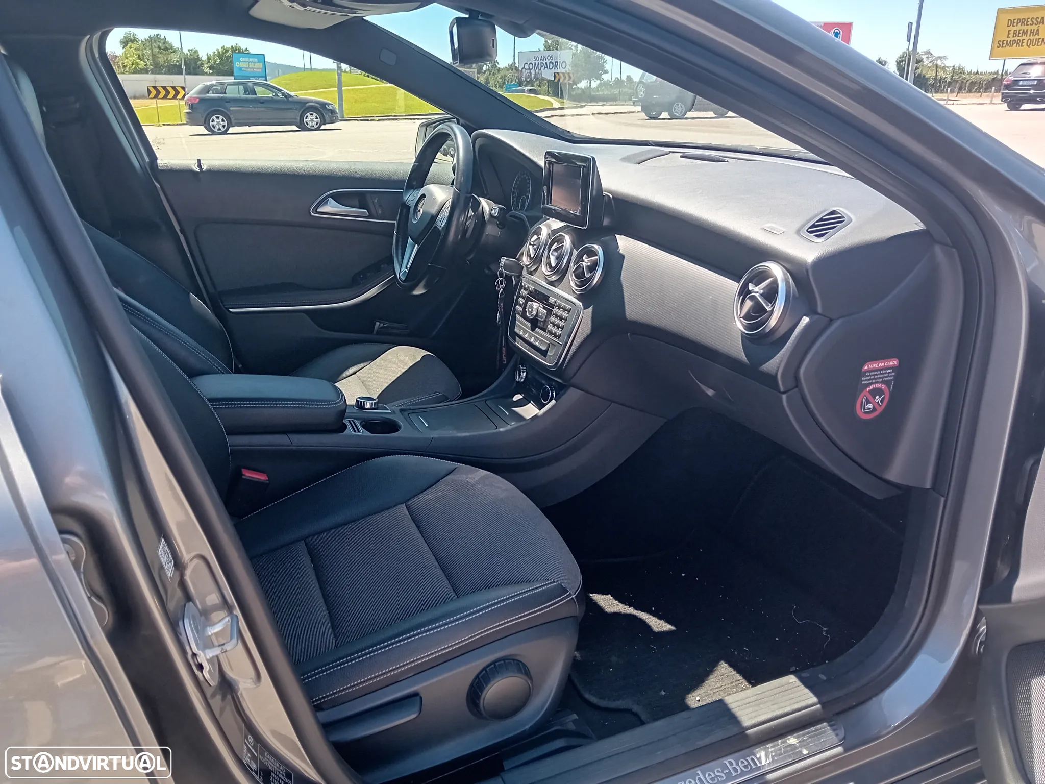 Mercedes-Benz A 180 - 4