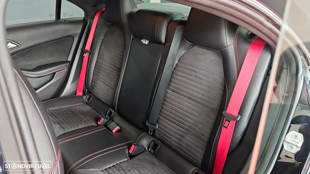 Mercedes-Benz CLA 45 AMG 4Matic Speedshift DCT 7G - 22