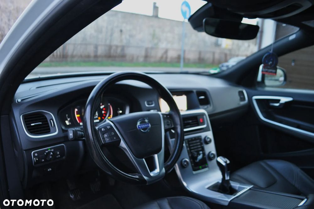 Volvo V60 - 11
