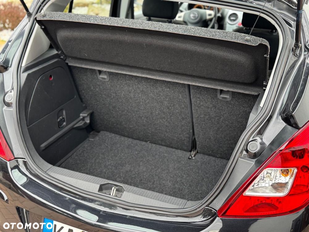 Opel Corsa 1.2 16V Enjoy - 10
