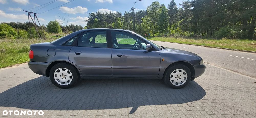 Audi A4 Limousine 1.8 - 3