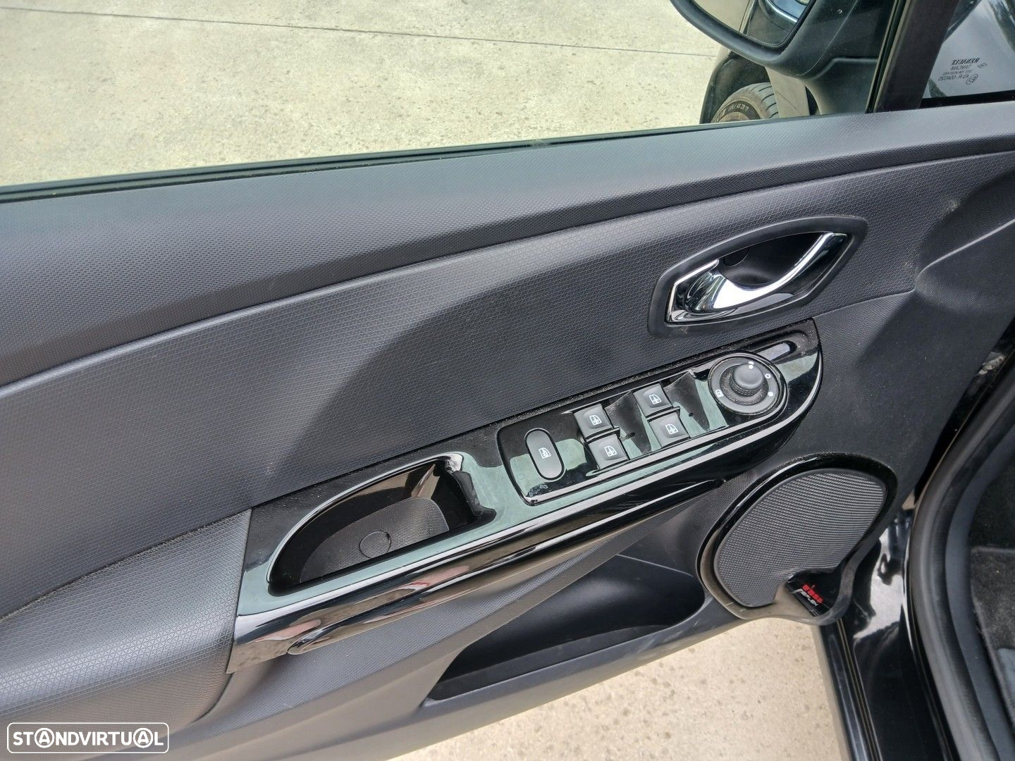 Renault Clio - 16