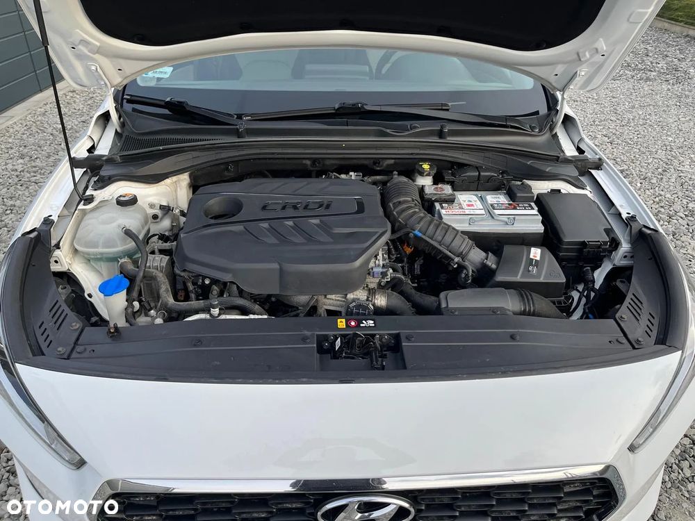 Hyundai i30 1.6 D Classic + - 35