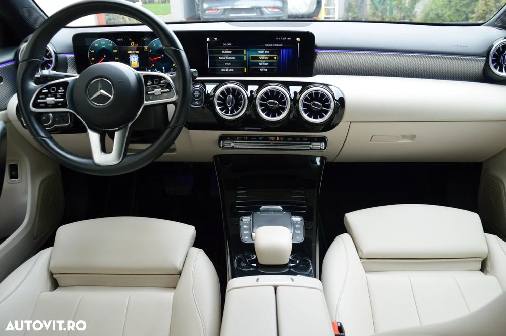 Mercedes-Benz A 180 Sedan 7G-DCT Lim. Special Edition - 5