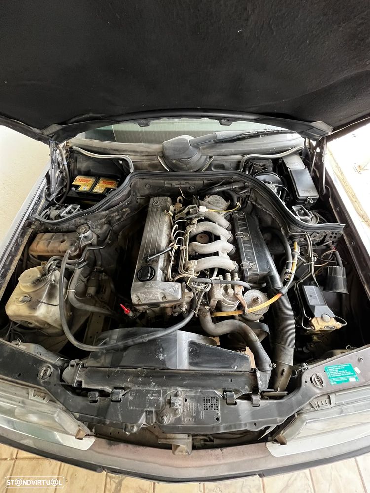 Mercedes-Benz W124 (1984-1997) 250 TD - 12