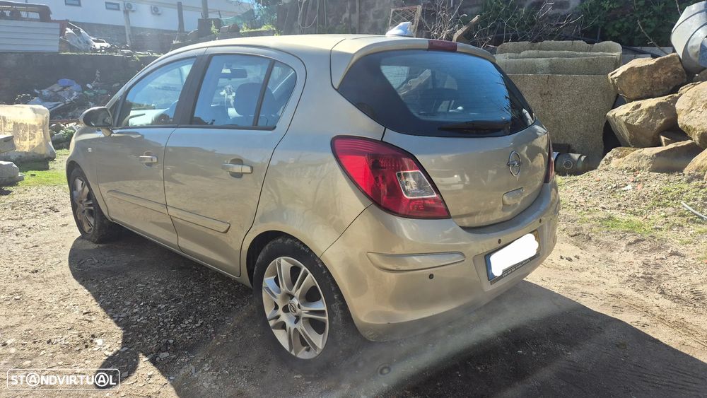 Opel Corsa 1.2 Cosmo 111 - 3