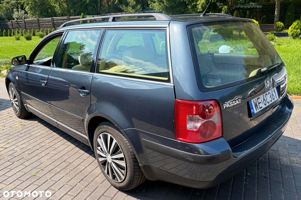 Volkswagen Passat 1.9 TDI Comfortline Family - 2