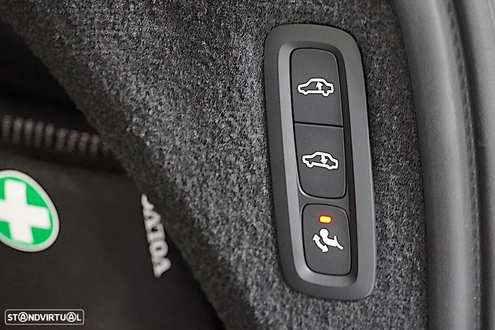 Volvo XC 90 2.0 T8 PHEV Inscription AWD - 27