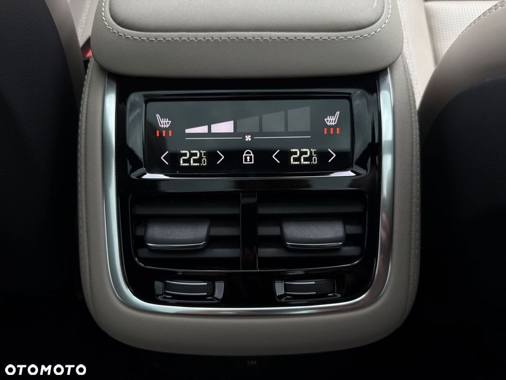 Volvo XC 90 - 17