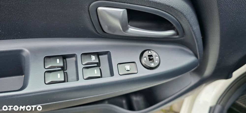 Kia Rio - 19