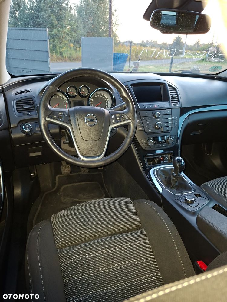 Opel Insignia - 24