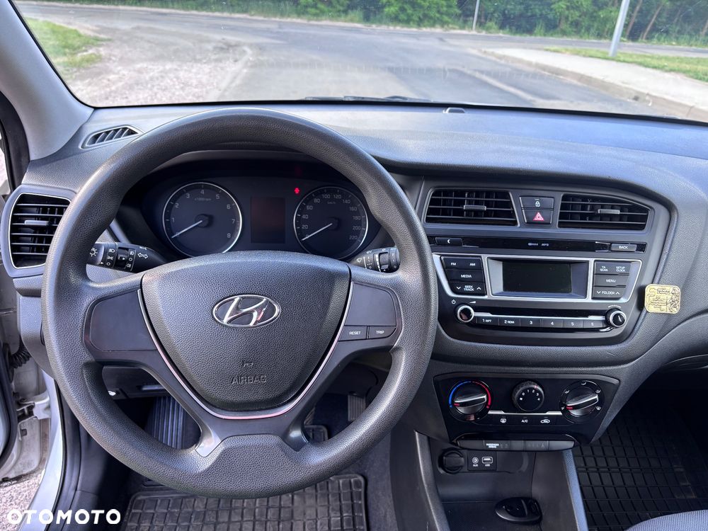 Hyundai i20 1.2 Classic Plus - 17