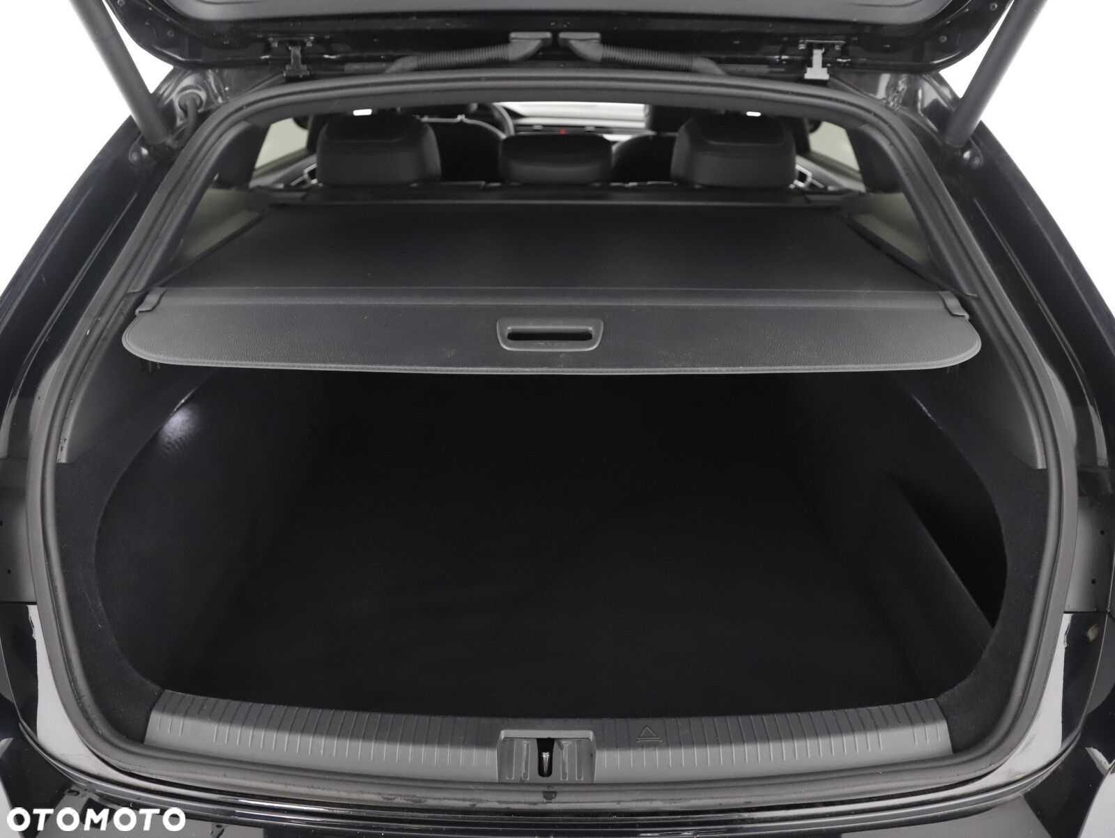Volkswagen Arteon 2.0 TDI 4Motion R-Line DSG - 24