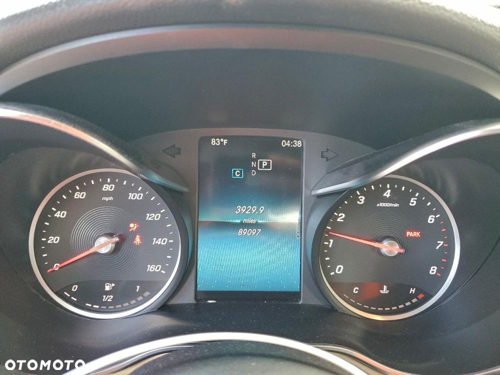 Mercedes-Benz Klasa C 300 9G-TRONIC - 10