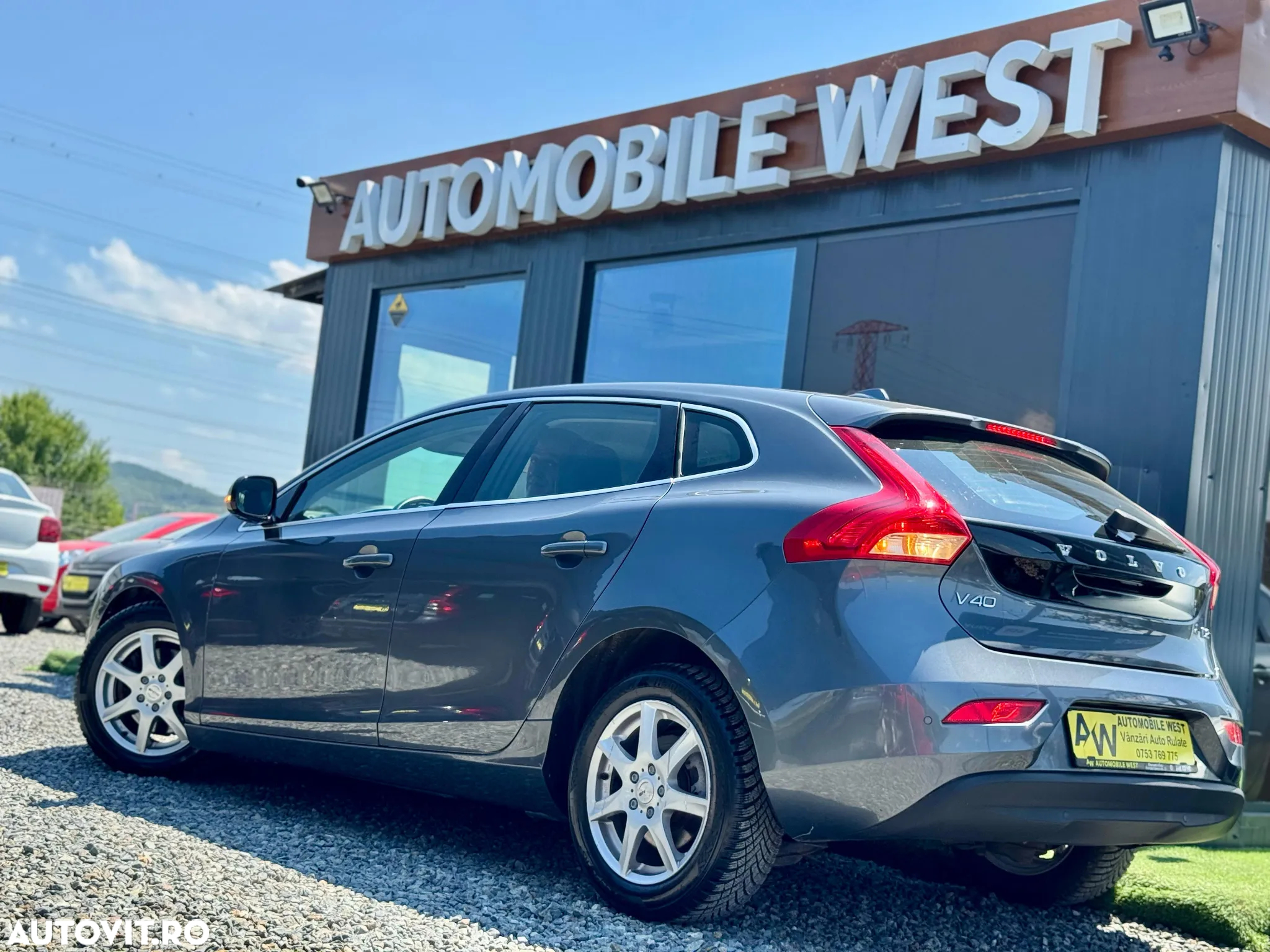 Volvo V40 D2 ECO Aut. Momentum - 3