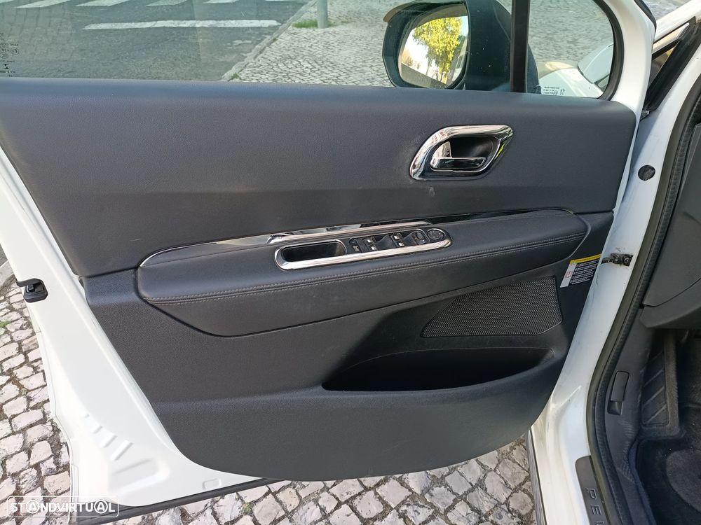 Peugeot 3008 1.6 HDi Allure - 15