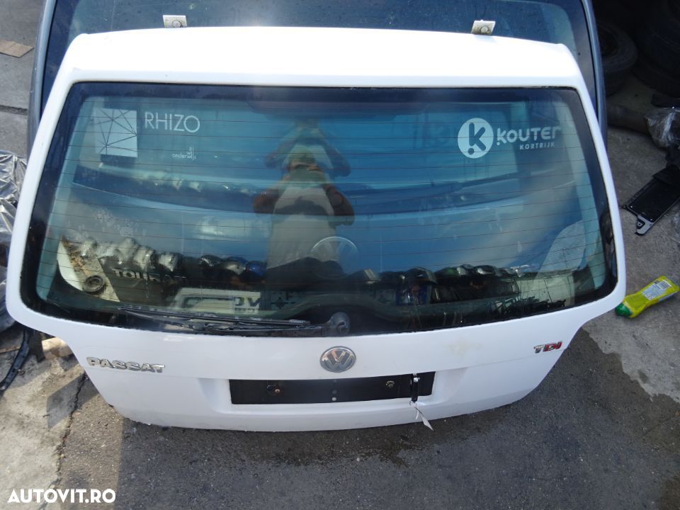 Vand Haion Volkswagen Passat B5.5 Kombi din 2004 volan pe stanga fara rugina fara lovituri - 2