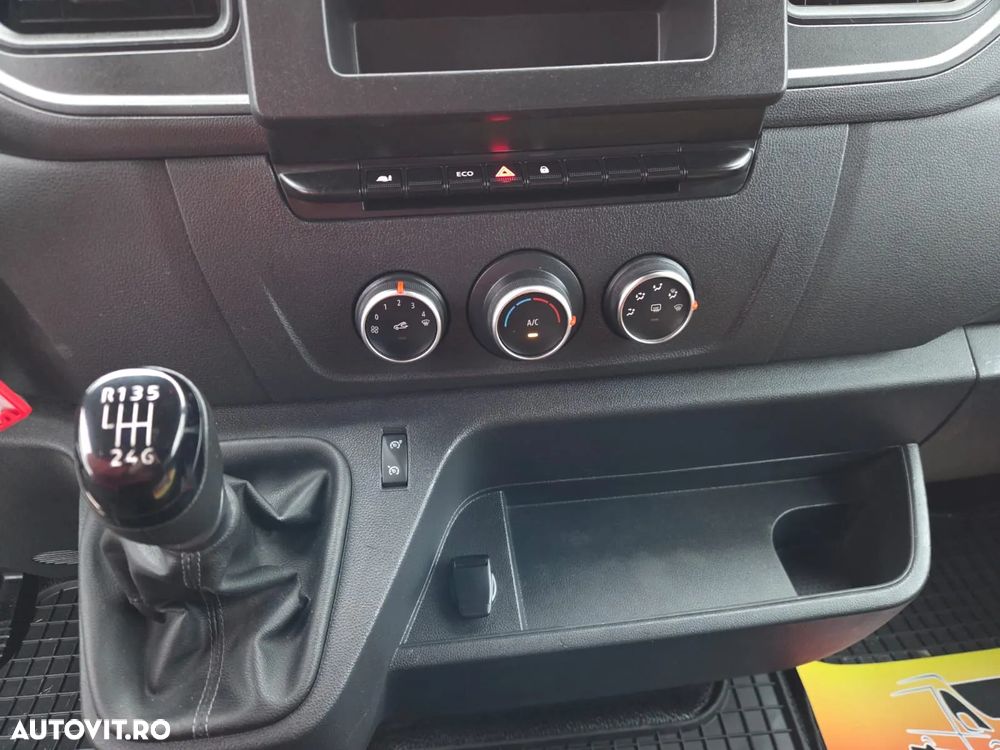 Renault New Master L2H2 - 24