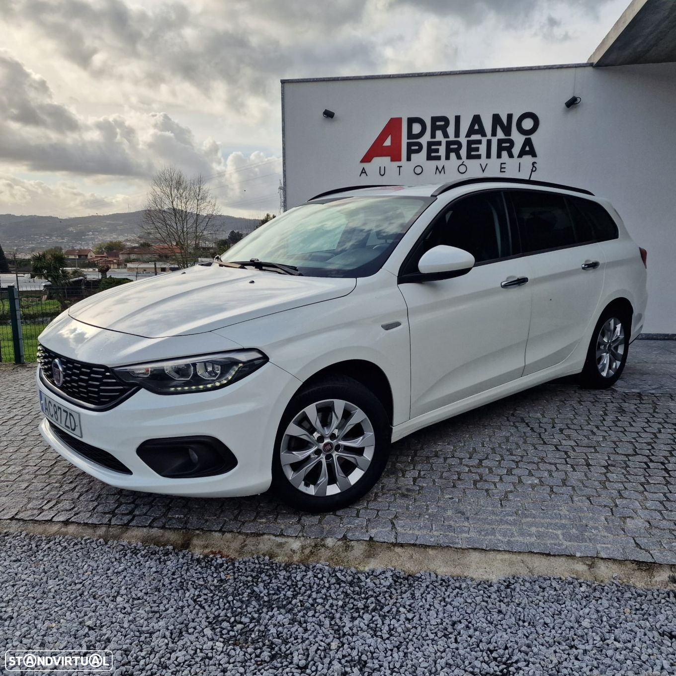 Fiat Tipo Station Wagon 1.3 M-Jet Lounge - 13