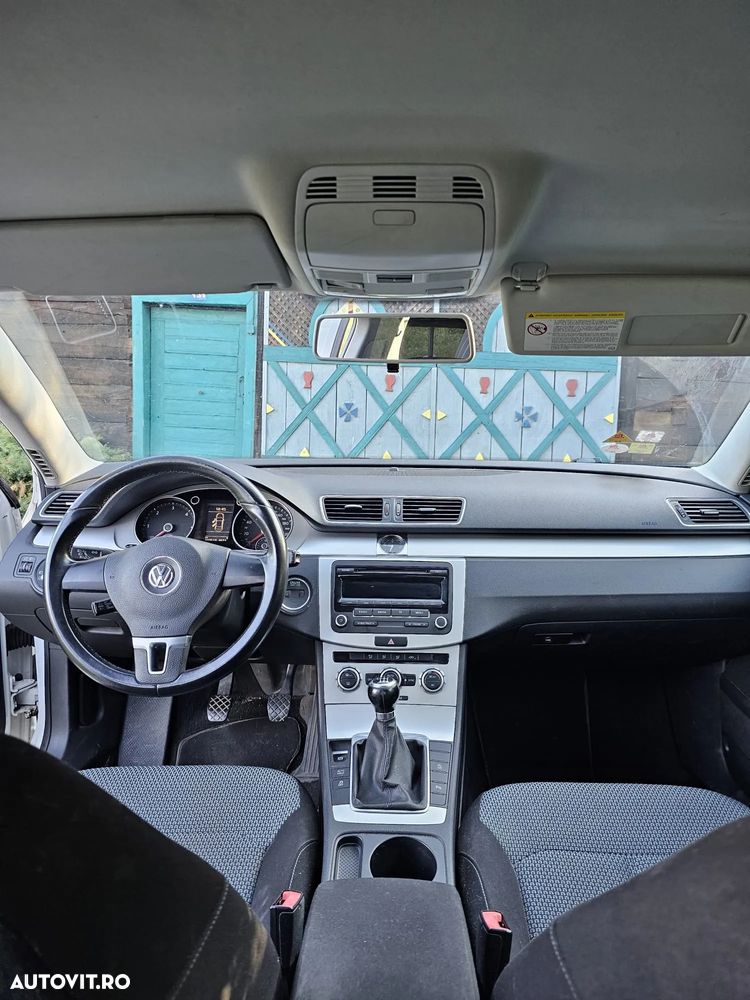 Volkswagen Passat 1.6 TDI BlueMotion Technology Comfortline - 7