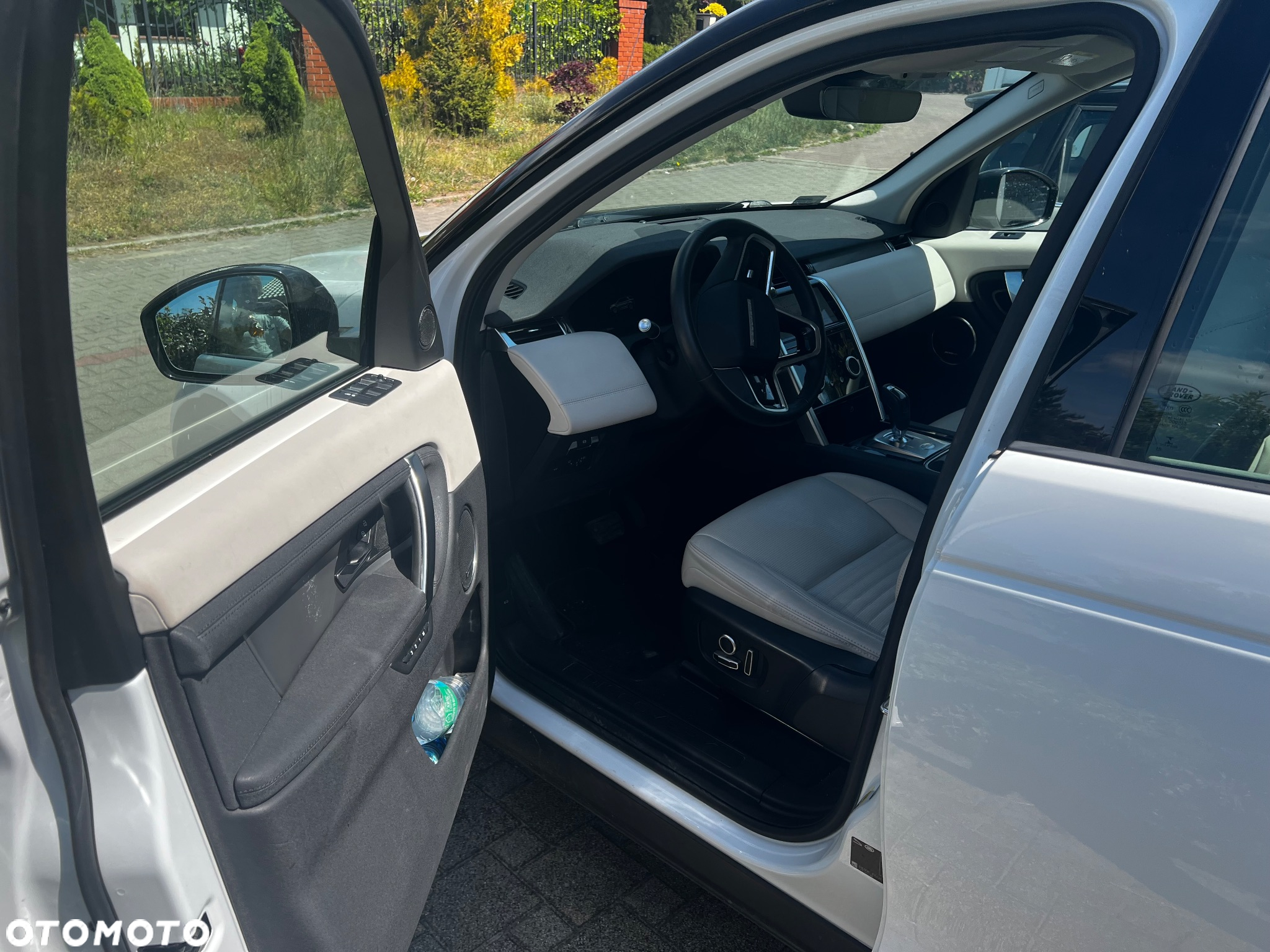 Land Rover Discovery Sport - 11