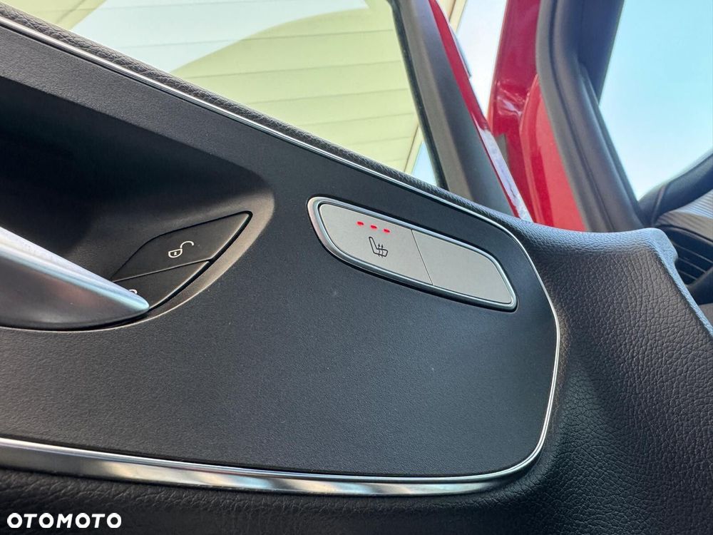 Mercedes-Benz Klasa V - 18