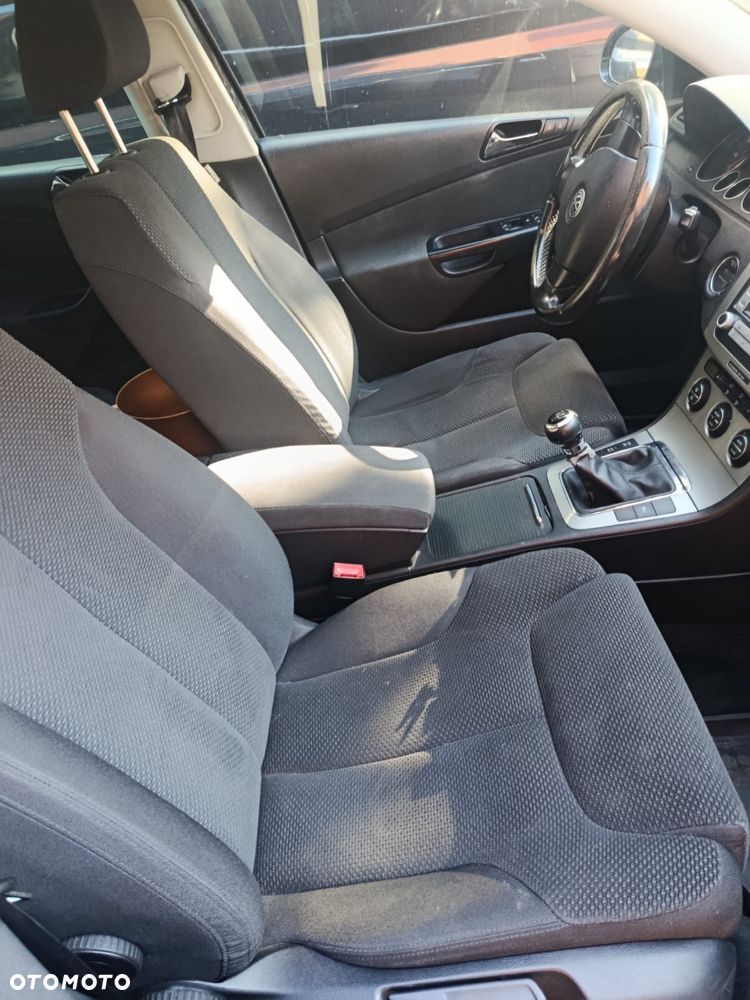 Volkswagen Passat - 6