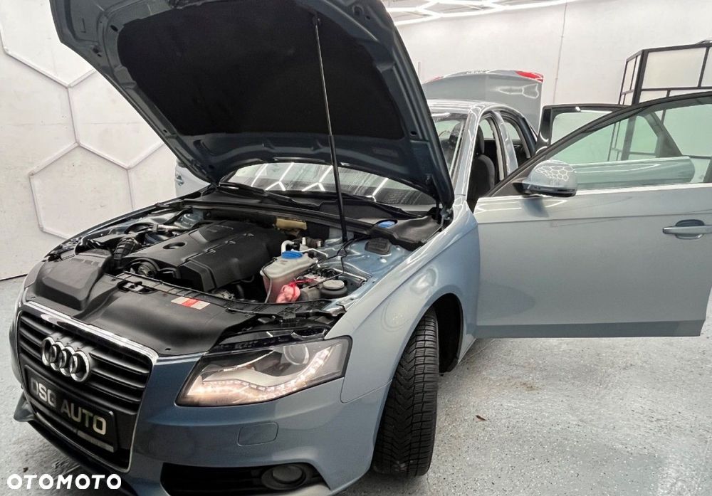 Audi A4 Limousine - 35