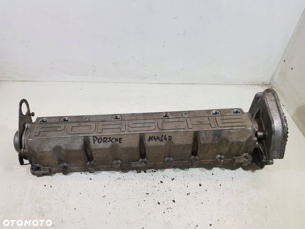 wałek rozrządu pokrywa 9441052506r porsche 944 2.5 b m44/40 - 2