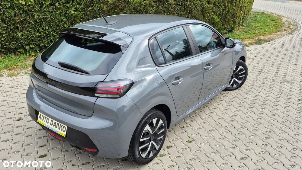 Peugeot 208 - 40