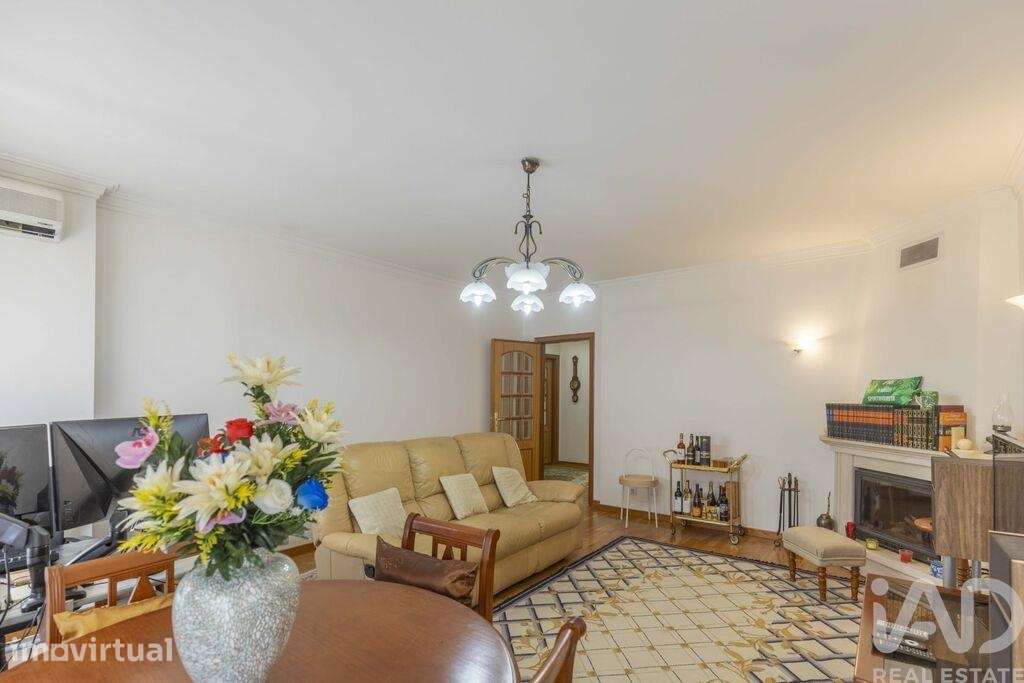 Apartamento T2 em Mina de Água de 95 m2 - Grande imagem: 5/23