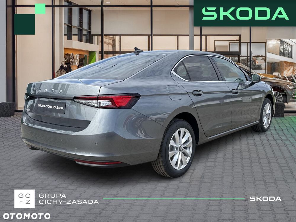 Skoda Superb 2.0 TSI Selection DSG - 5