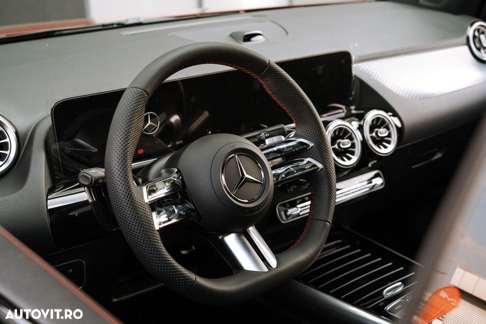 Mercedes-Benz GLA - 25