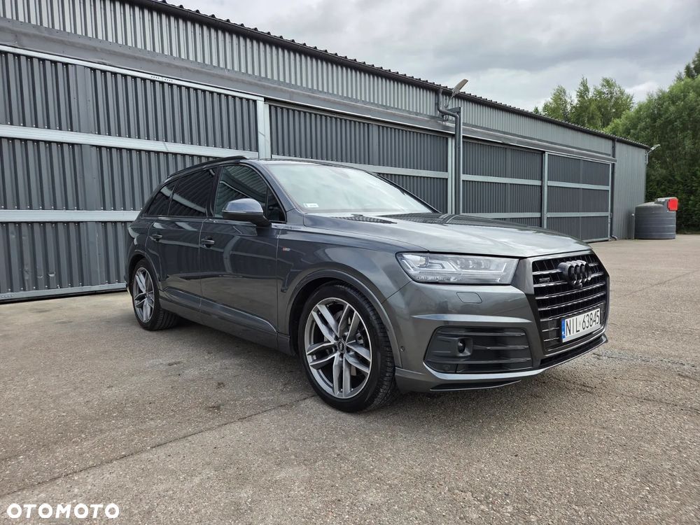 Audi Q7 - 10