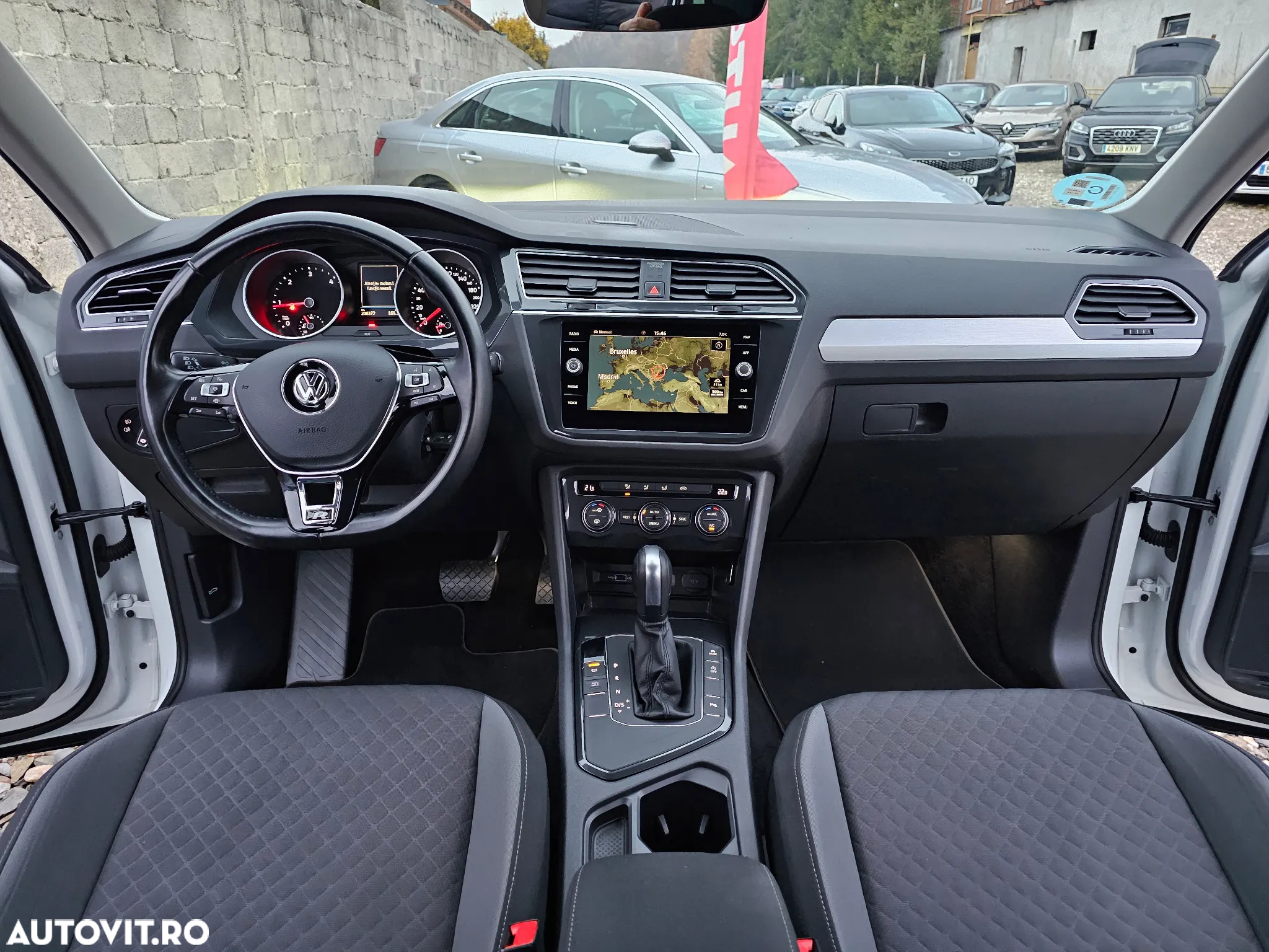 Volkswagen Tiguan 2.0 TDI SCR DSG R-Line - 33