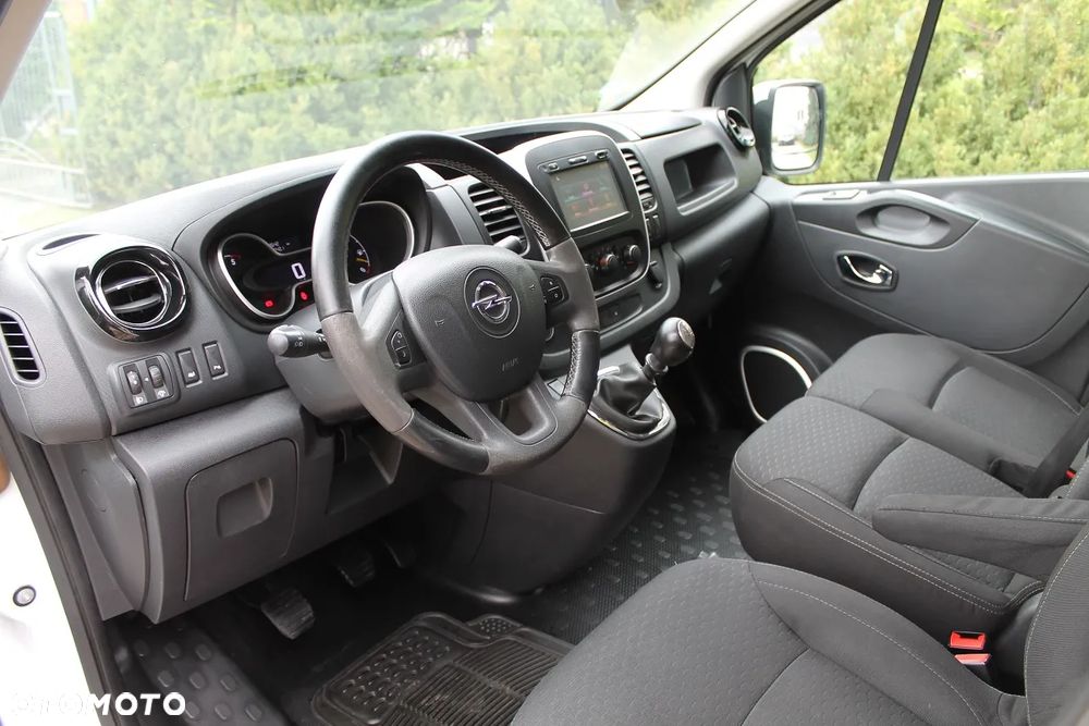 Opel Vivaro - 20