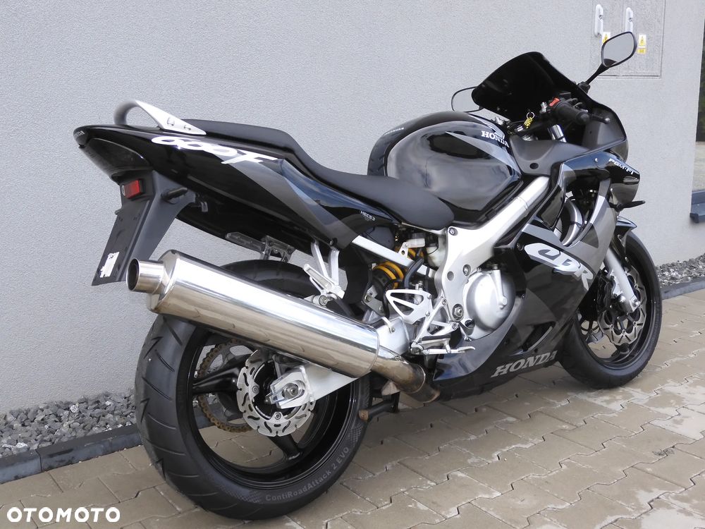 Honda CBR - 13