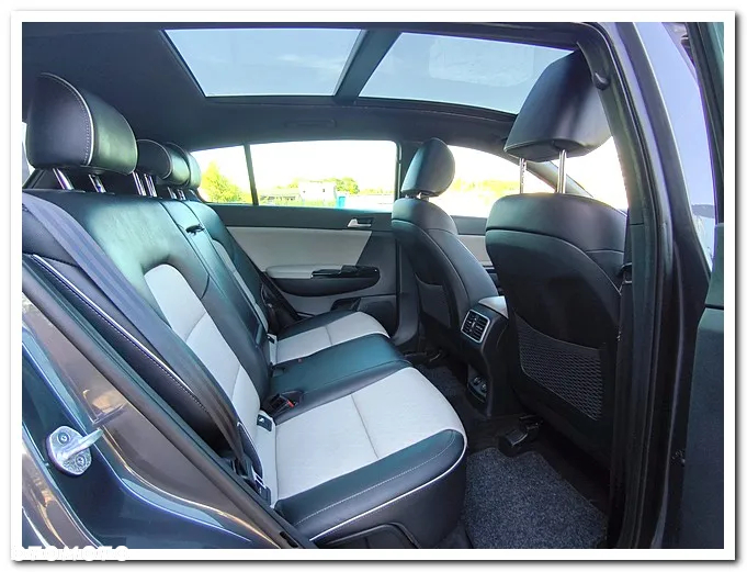 Kia Sportage 2,0 CRDI AWD Vision - 18