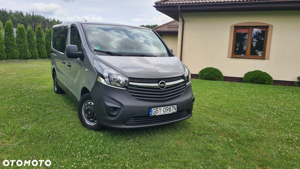 Opel Vivaro - 1