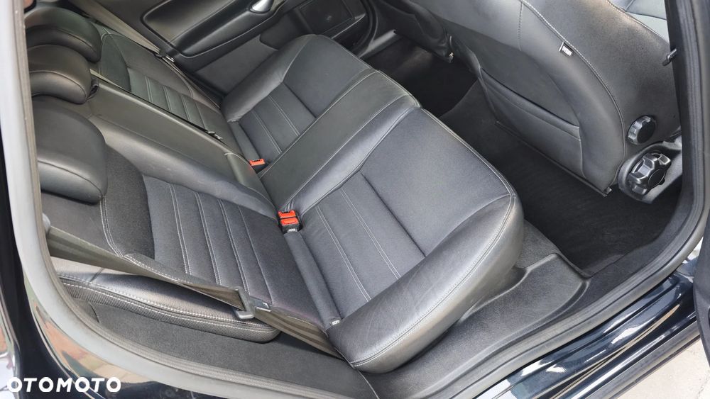 Ford Mondeo 2.0 Sport - 11