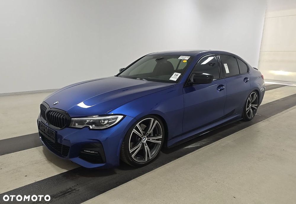 BMW Seria 3 330i xDrive M Sport sport - 2