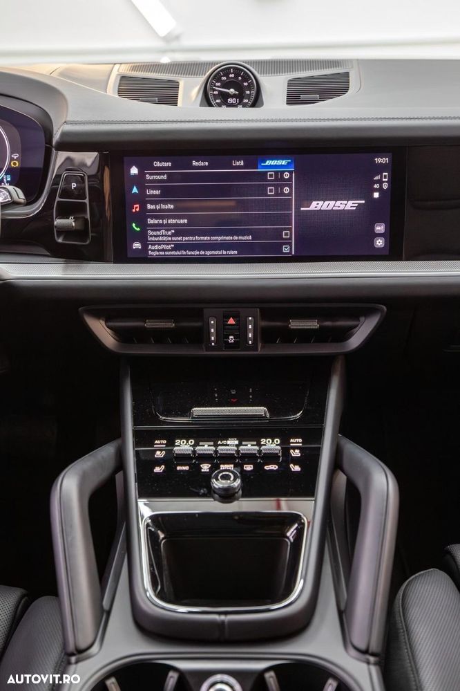 Porsche Cayenne - 27