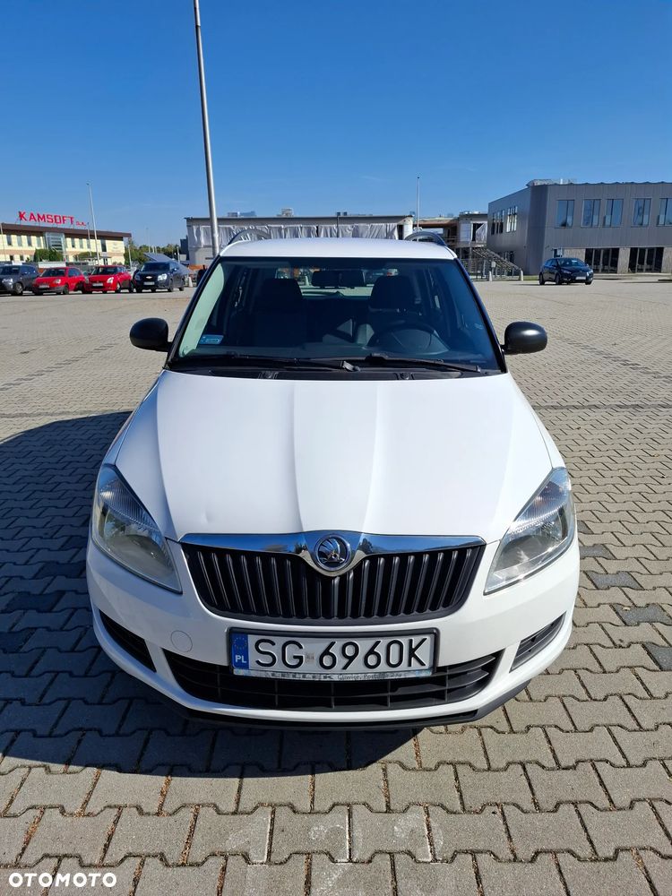 Skoda Fabia 2013 photo 4