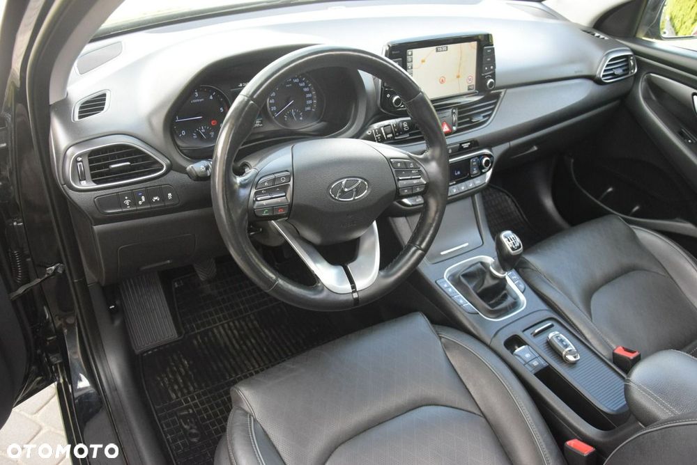 Hyundai i30 1.6 D Premium - 36