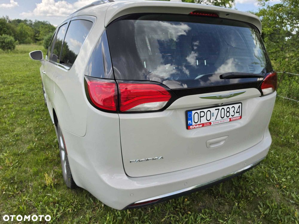 Chrysler Pacifica - 7