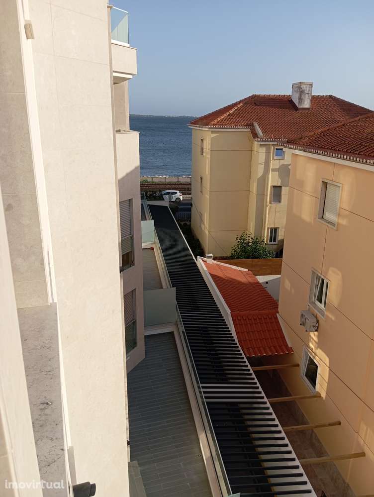 Apartamento T3 com vista sobre o Rio Tejo - Grande imagem: 2/48