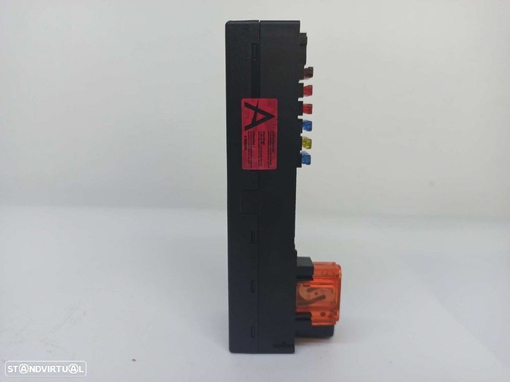 CAIXA DE RELÉS/ FUSÍVEIS MERCEDES CLASE C (W202) BERLINA 180 (202.018) - 5