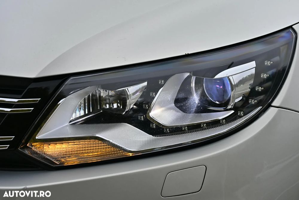 Volkswagen Tiguan 2.0 TDI 4Motion DSG Sport & Style - 34