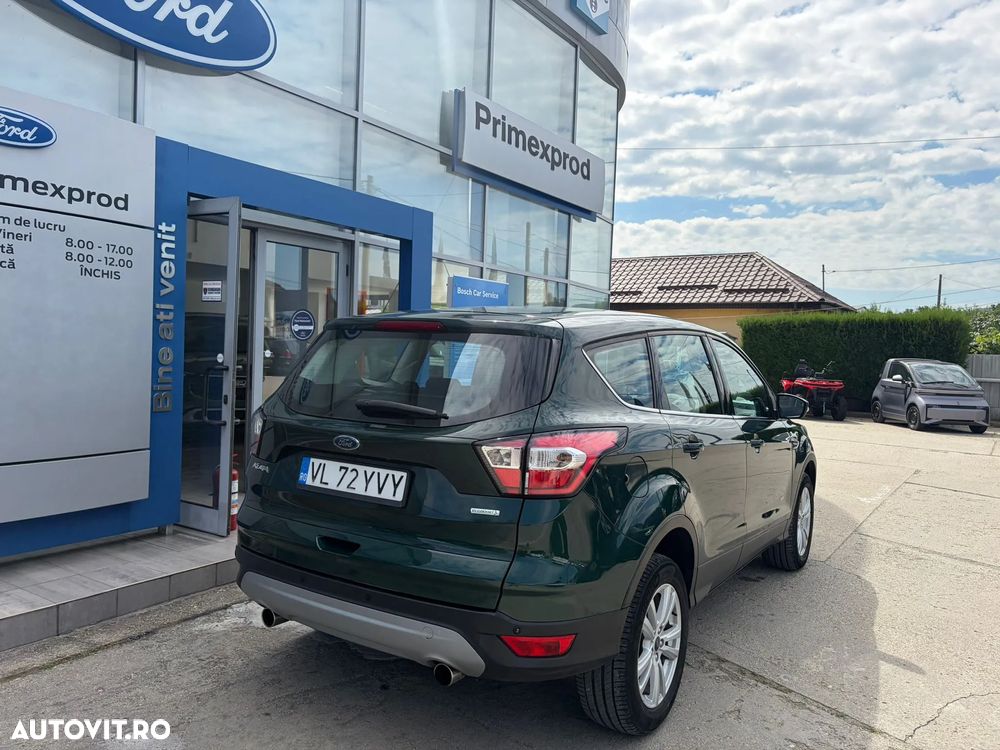 Ford Kuga - 4