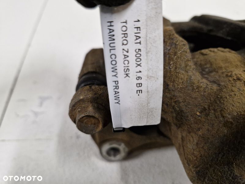 FIAT 500X 1.6 B E-TORQ ZACISK HAMULCOWY PRAWY PRZÓD PRZEDNI JARZMO - 6